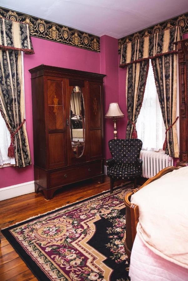 ฟอนบรูค เบด แอนด์ เบรคฟาสต์ สำหรับผู้ใหญ่เท่านั้น Bed & Breakfast เวสต์เชสเตอร์ ภายนอก รูปภาพ