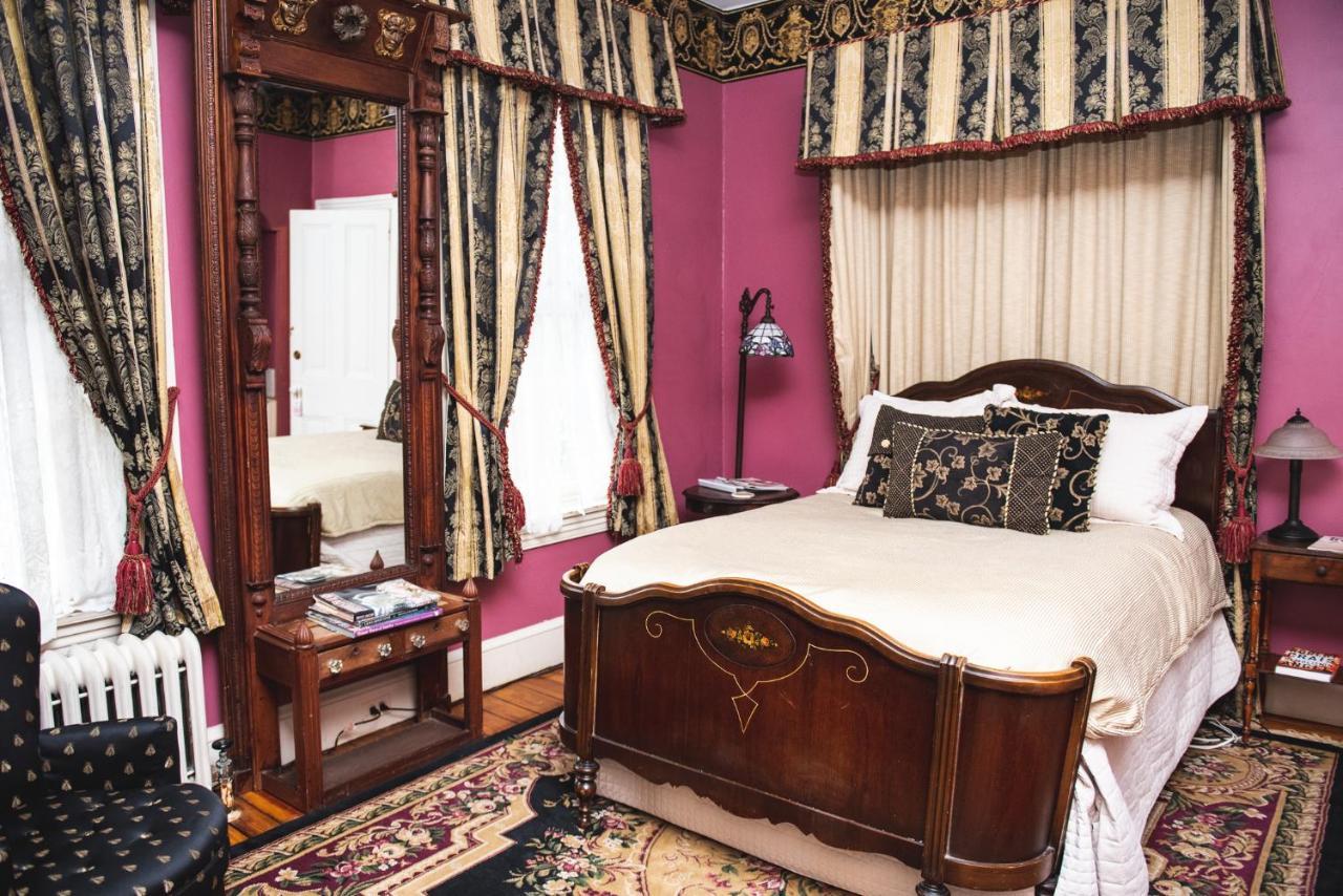 ฟอนบรูค เบด แอนด์ เบรคฟาสต์ สำหรับผู้ใหญ่เท่านั้น Bed & Breakfast เวสต์เชสเตอร์ ภายนอก รูปภาพ